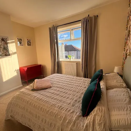 Holiday home Maple House Bristol