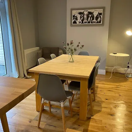 Сasa de vacaciones Maple House *