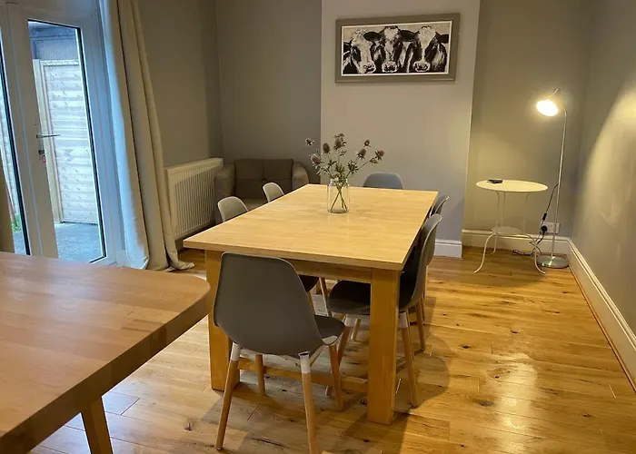 Будинок відпочинку Maple House *